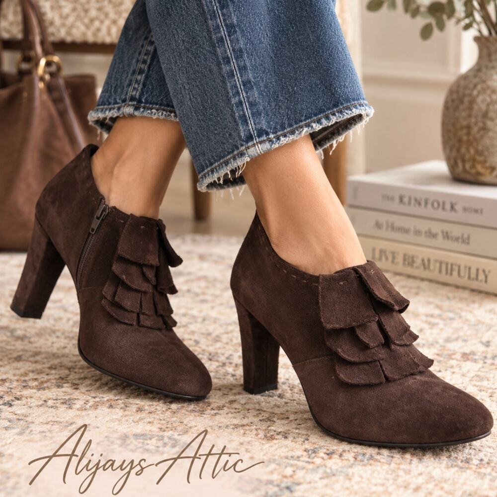 Boden Brown Suede Ruffle Ankle Booties Sz 9 Leather Block Heel Boho Y2K Romantic